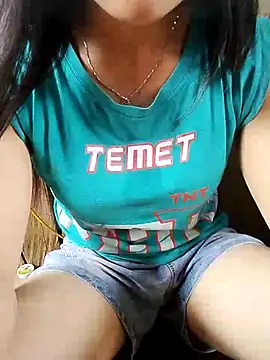 Snapshot of Myy_sexy chatting on 07/05/26, 04:30 Myy sexy online show from 07/05/26, 04:30