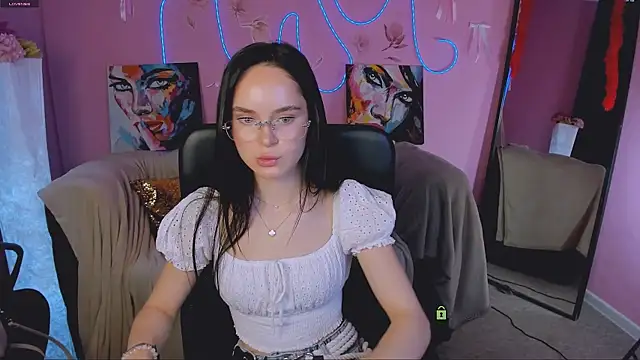 vanesa lux online show from 07/05/26, 09:05