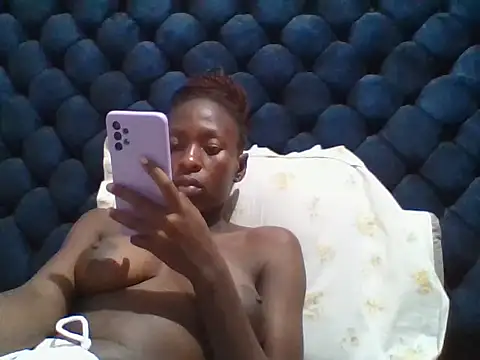 Snapshot of Honeybiscuitt chatting on 06/30/26, 09:38 Honeybiscuitt online show from 06/30/26, 09:38