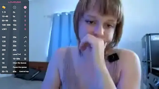 DustiZuchowski online show from 07/30/26, 04:22