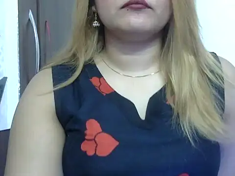 Snapshot of Sexyy_Sana chatting on 07/28/26, 08:52 Sexyy Sana online show from 07/28/26, 08:52