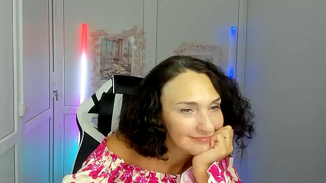 Snapshot of OliviaKateee chatting on 06/24/26, 12:15 OliviaKateee online show from 06/24/26, 12:15