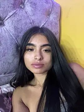 Snapshot of Samantha_098 chatting on 07/05/26, 02:07 Samantha 098 online show from 07/05/26, 02:07