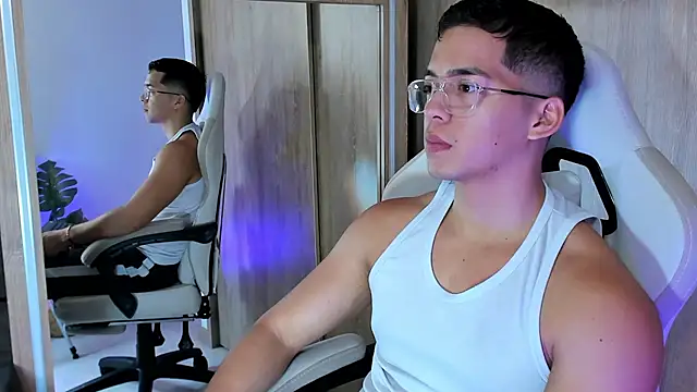 Matias strong1 online show from 08/09/26, 11:48