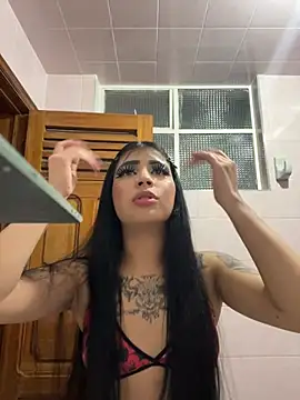 Snapshot of -Brittanny chatting on 07/22/26, 01:08 -Brittanny online show from 07/22/26, 01:08