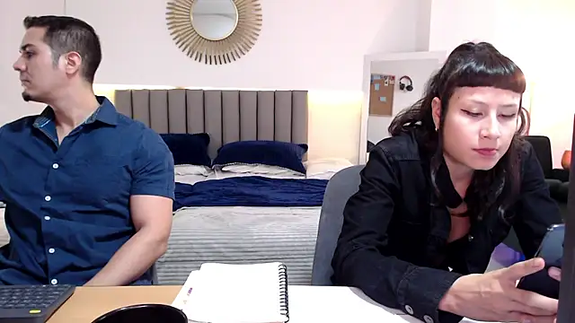 Snapshot of theoffice_couple chatting on 07/01/26, 07:02 theoffice couple online show from 07/01/26, 07:02