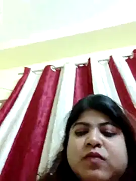 Snapshot of Sexy_suhaanii chatting on 06/27/26, 04:12 Sexy suhaanii online show from 06/27/26, 04:12
