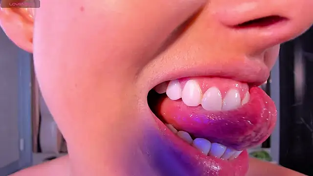 SarahPreston online show from 02/25/25, 04:00