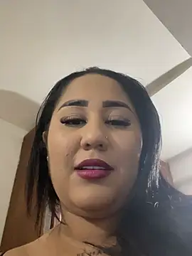Snapshot of Valentina_Tilly chatting on 06/24/26, 10:31 Valentina Tilly online show from 06/24/26, 10:31