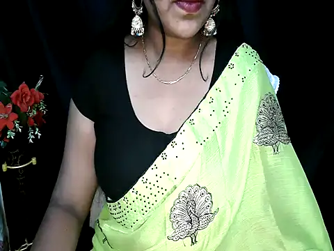Snapshot of Shara20 chatting on 07/05/26, 03:41 Shara20 online show from 07/05/26, 03:41