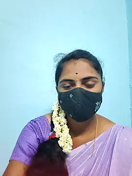 Snapshot of Megavarthinii chatting on 07/01/26, 02:07 Megavarthinii online show from 07/01/26, 02:07