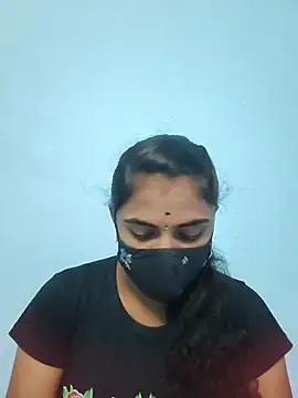 Snapshot of Megavarthinii chatting on 07/07/26, 02:43 Megavarthinii online show from 07/07/26, 02:43