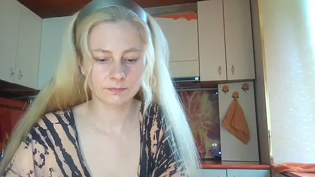 Vexieeka online show from 07/10/26, 01:03
