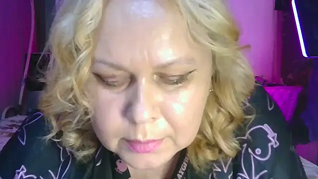 Snapshot of Roksolana5398 chatting on 07/06/26, 10:12 Roksolana5398 online show from 07/06/26, 10:12