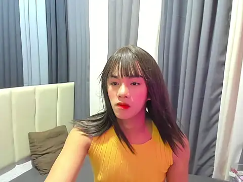 EllieTan online show from 08/06/26, 04:58