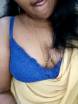 Snapshot of tamilvijima chatting on 07/22/26, 01:08 tamilvijima online show from 07/22/26, 01:08