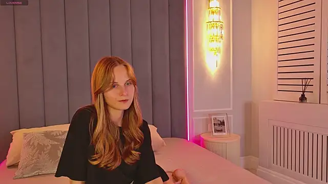 AliciaLunar online show from 06/26/26, 05:06