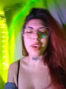 Amyvelvett online show from 08/08/26, 12:57