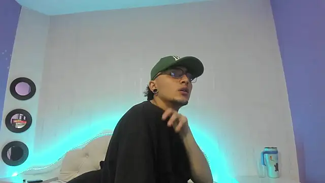Kayn 420 online show from 06/27/26, 07:19