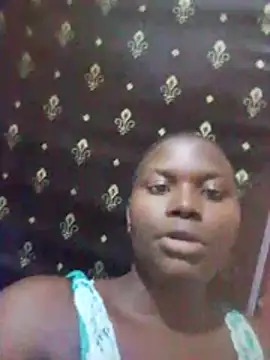baby-laura online show from 06/27/26, 04:34
