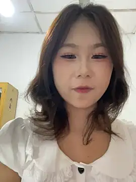 Snapshot of bingxin0 chatting on 07/06/26, 05:04 bingxin0 online show from 07/06/26, 05:04
