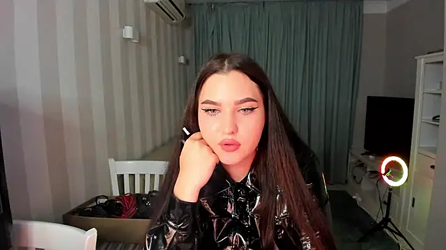 Snapshot of LatexDominatrix chatting on 07/01/26, 10:20 LatexDominatrix online show from 07/01/26, 10:20
