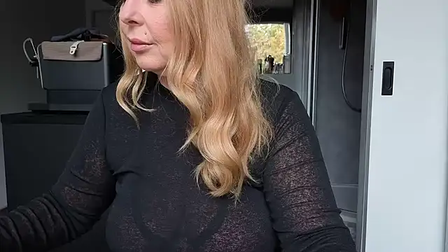 TammyJeann online show from 10/06/25, 07:50