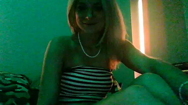 Snapshot of parislayd chatting on 07/01/26, 06:26 parislayd online show from 07/01/26, 06:26
