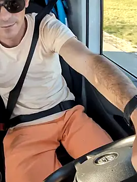 Snapshot of Adyxxx69 chatting on 04/08/26, 04:29 Adyxxx69 online show from 04/08/26, 04:29