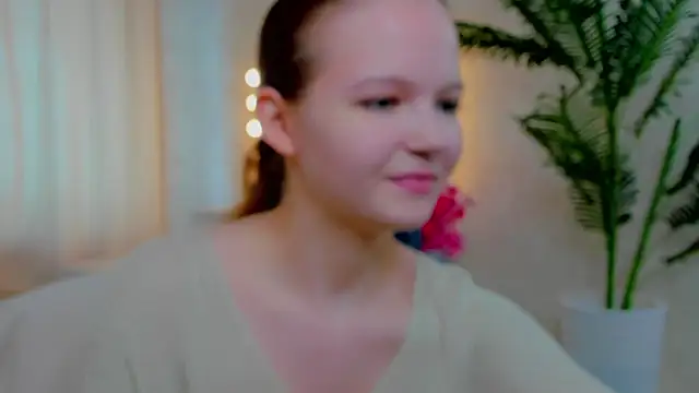 Snapshot of NaomiFess chatting on 07/03/26, 12:22 NaomiFess online show from 07/03/26, 12:22