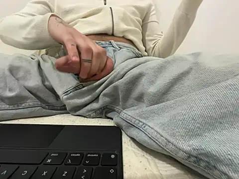 davisantoscam online show from 07/02/26, 03:06