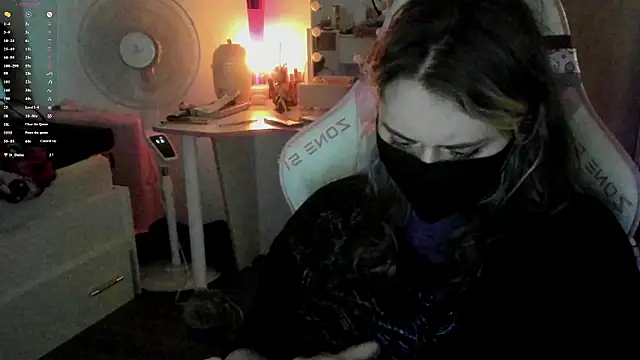 Snapshot of stupidcassie chatting on 07/06/26, 11:29 stupidcassie online show from 07/06/26, 11:29