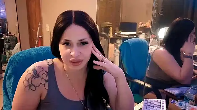 Snapshot of imisamoore69 chatting on 03/06/26, 06:59 imisamoore69 online show from 03/06/26, 06:59