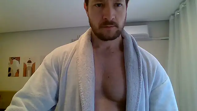 Snapshot of Mrgray28 chatting on 07/03/26, 01:06 Mrgray28 online show from 07/03/26, 01:06