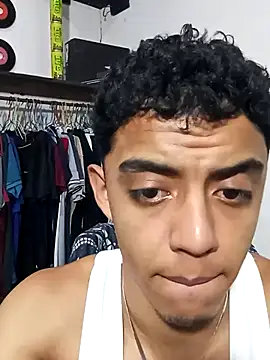 Snapshot of Quendaro chatting on 08/01/26, 09:25 Quendaro online show from 08/01/26, 09:25