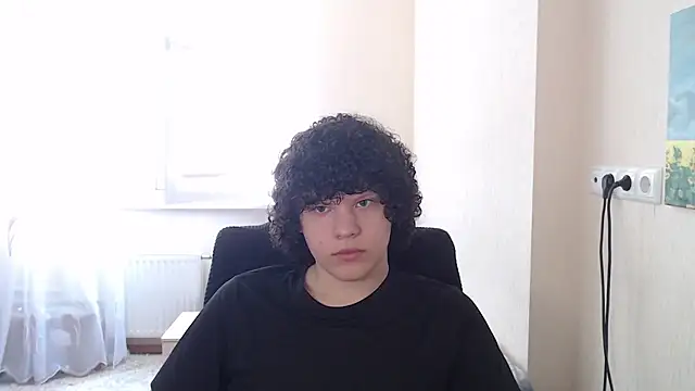 Snapshot of Arsen_schneider chatting on 08/01/26, 10:25 Arsen schneider online show from 08/01/26, 10:25