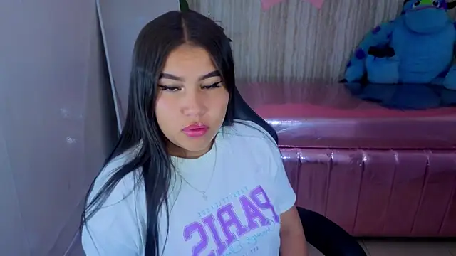 Snapshot of camila_gomez_t chatting on 07/06/26, 08:33 camila gomez t online show from 07/06/26, 08:33