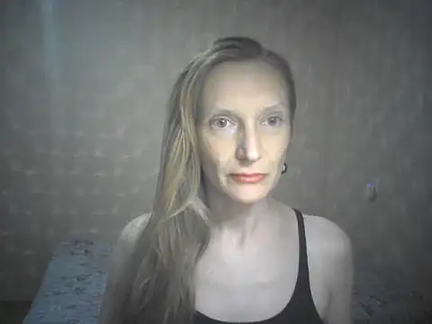Snapshot of LunaBelle2 chatting on 07/11/26, 06:54 LunaBelle2 online show from 07/11/26, 06:54