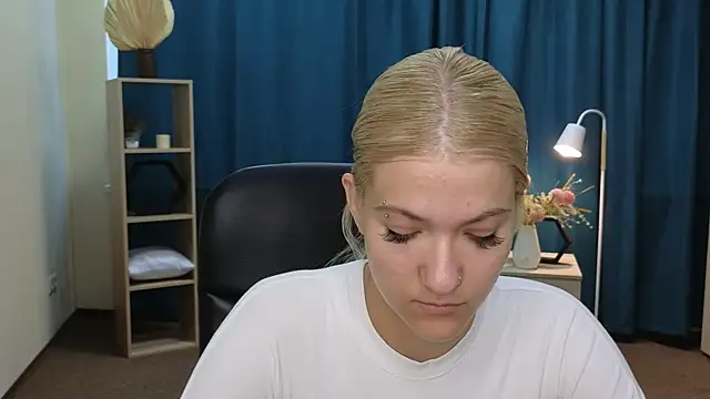 CammyYoula online show from 07/09/26, 04:16