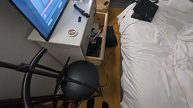 DuncanDoesAngie online show from 07/09/26, 10:14