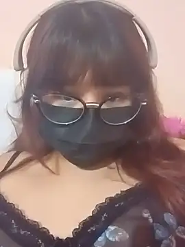 Snapshot of LexaLuxe chatting on 07/24/26, 06:11 LexaLuxe online show from 07/24/26, 06:11