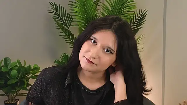 Snapshot of LuraBellazer chatting on 07/08/26, 11:37 LuraBellazer online show from 07/08/26, 11:37