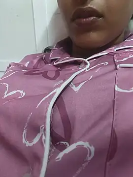 Snapshot of sharmilasingh89 chatting on 07/12/26, 06:32 sharmilasingh89 online show from 07/12/26, 06:32