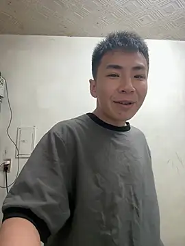 Snapshot of po_han chatting on 07/10/26, 12:04 po han online show from 07/10/26, 12:04