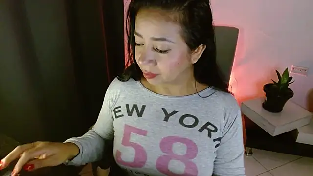 Snapshot of lispetite chatting on 02/27/26, 06:35 lispetite online show from 02/27/26, 06:35