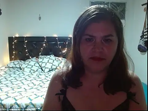 Snapshot of Pao_vi chatting on 07/22/26, 02:25 Pao vi online show from 07/22/26, 02:25