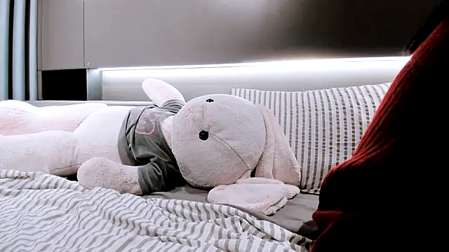 SungkyunnKwan online show from 02/09/25, 02:28