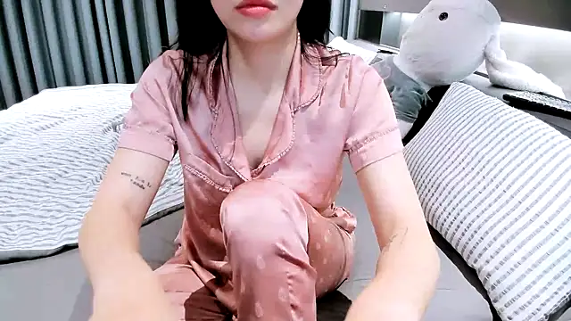 SungkyunnKwan online show from 02/19/25, 03:49