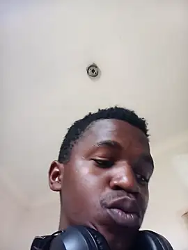 Snapshot of Thabiso345 chatting on 07/14/26, 10:43 Thabiso345 online show from 07/14/26, 10:43