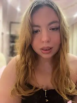Snapshot of AnessaroseX chatting on 07/17/26, 11:42 AnessaroseX online show from 07/17/26, 11:42